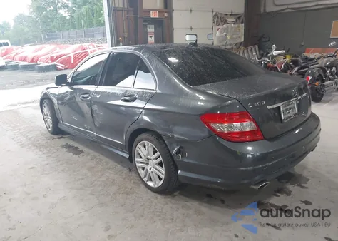 2009 Mercedes-Benz C 300 Luxury 4Matic/Sport 4Matic from USA, damaged, VIN WDDGF81X69F253623